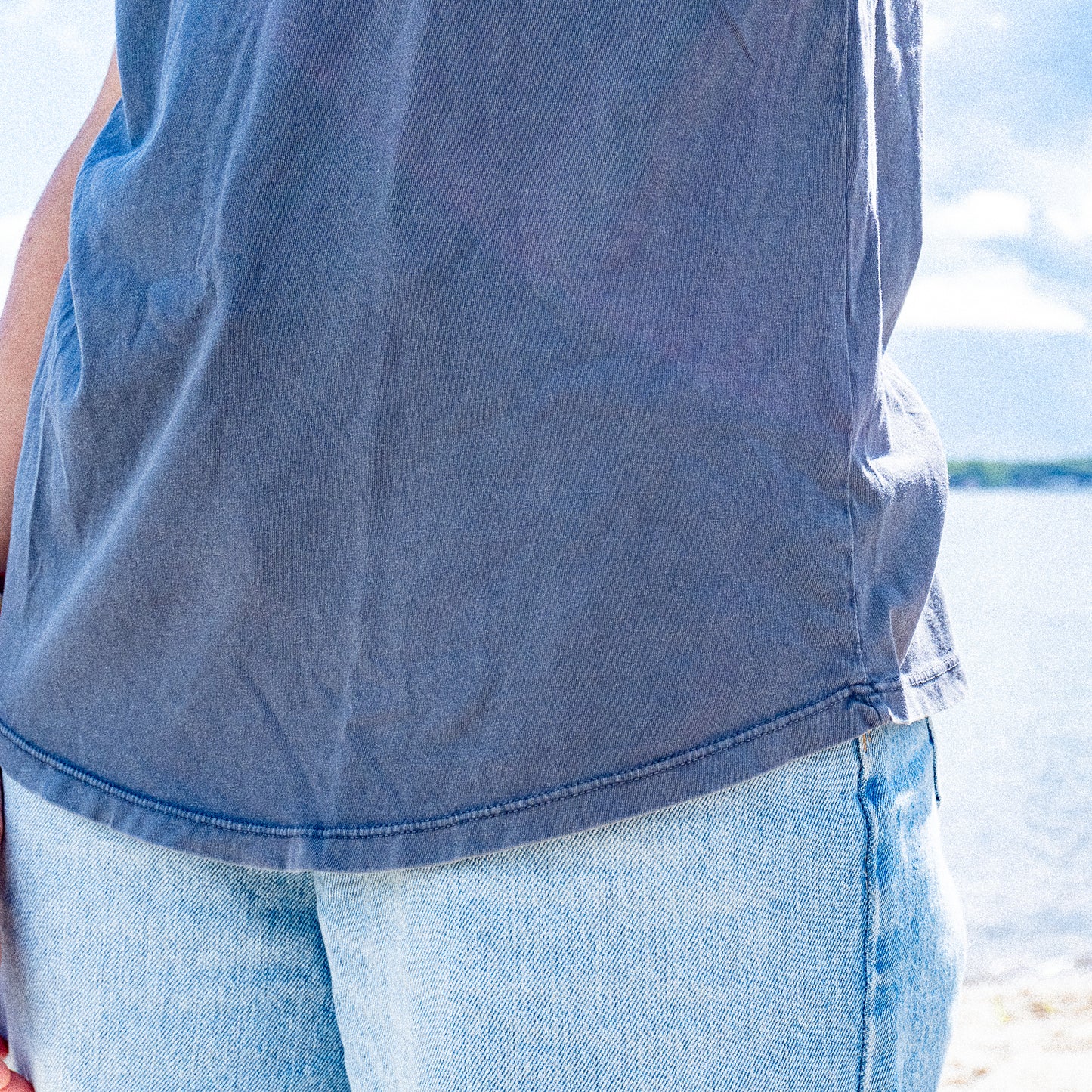 THE BEST SURFER IS THE ONE HAVING THE MOST FUN// washed Shirt (w) "grau"