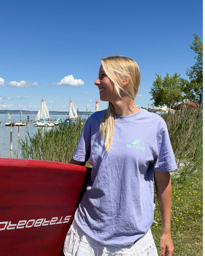 The best surfer is the one having the most fun // Heavy Shirt "violett"