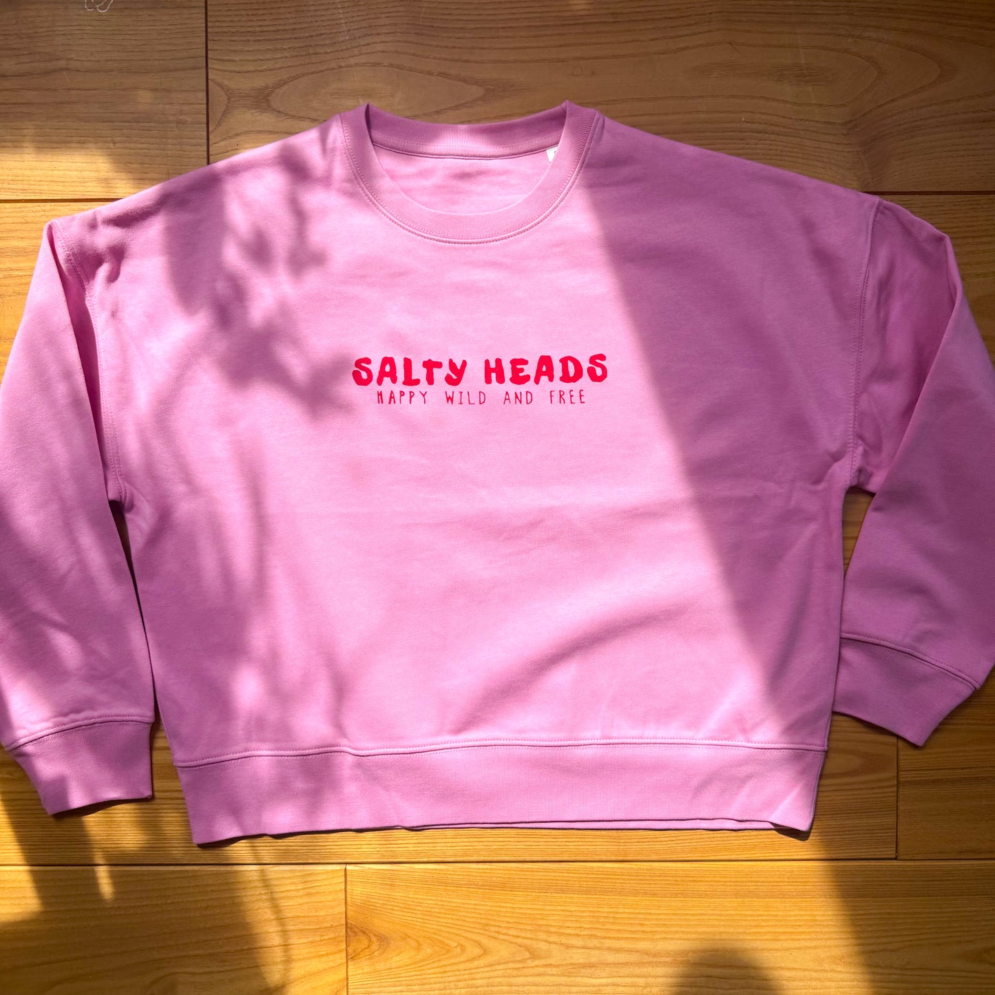 HAPPY WILD AND FREE// Sweater "Rosa, rot”
