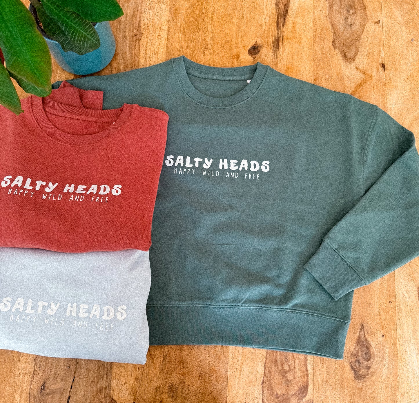 HAPPY WILD AND FREE// Sweater "smaragf, hellblau, rostbraun"