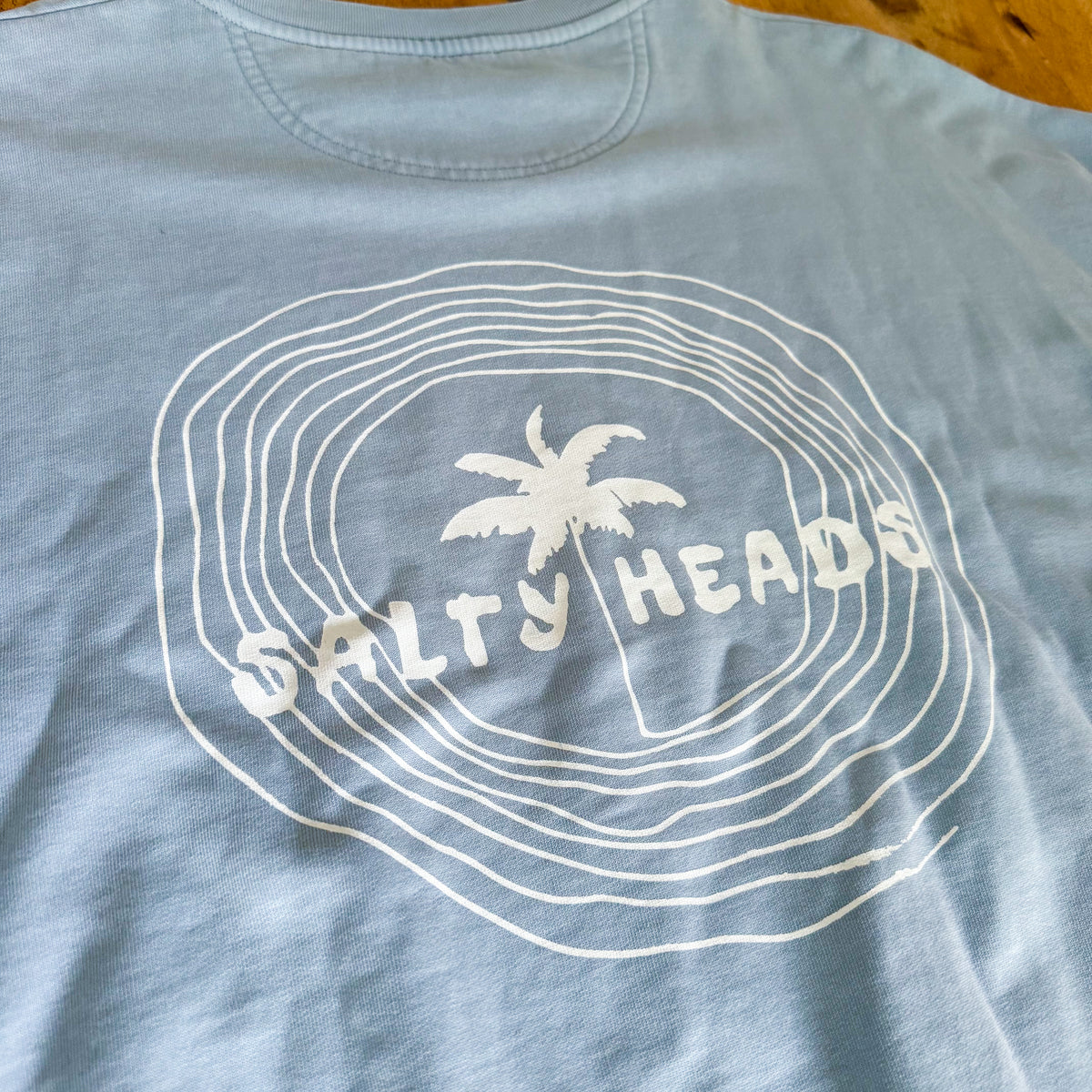 HAPPY WILD AND FREE// Sweater "washed light blue"