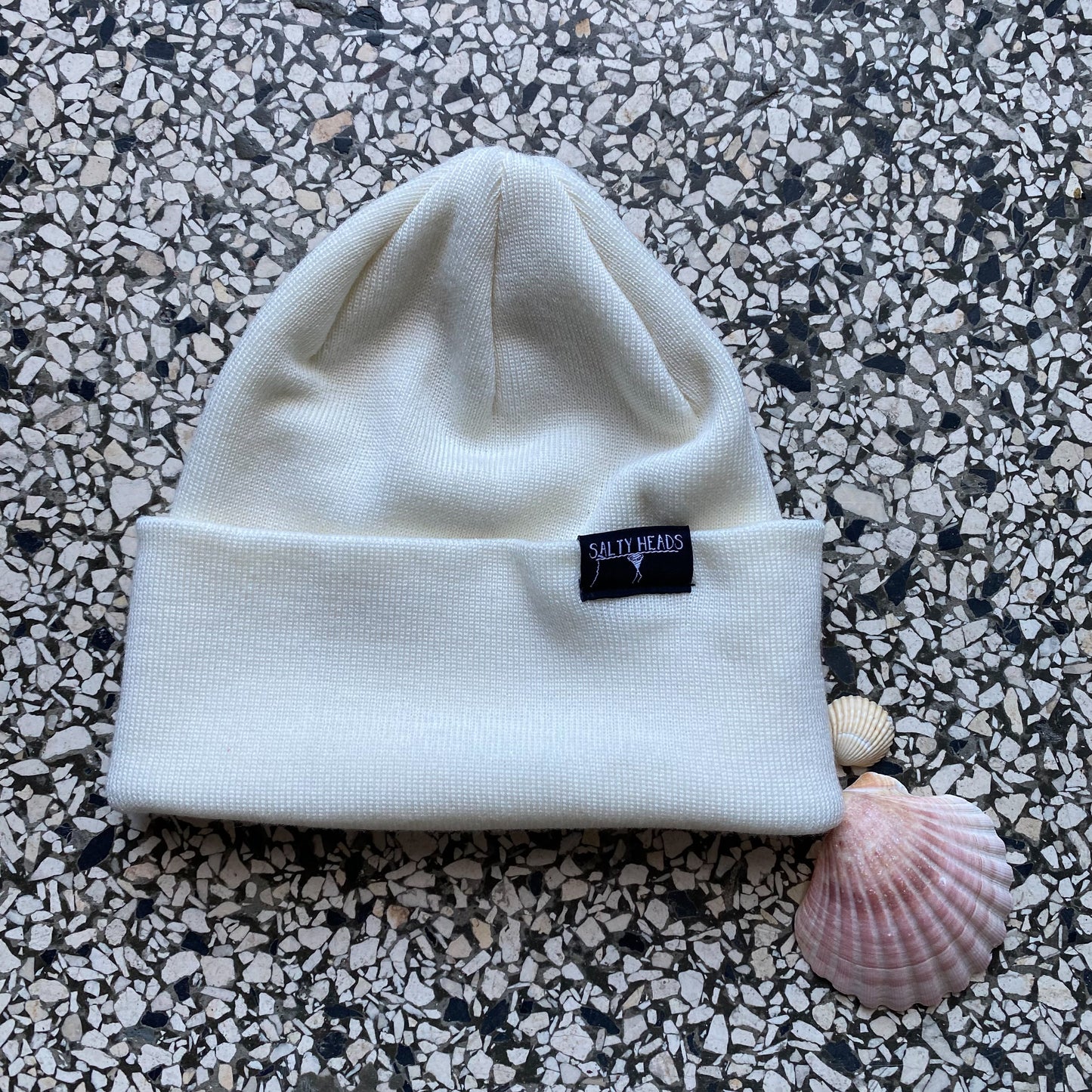 Mütze aus feiner Merinowolle "dezentes Logo" - Made in Germany