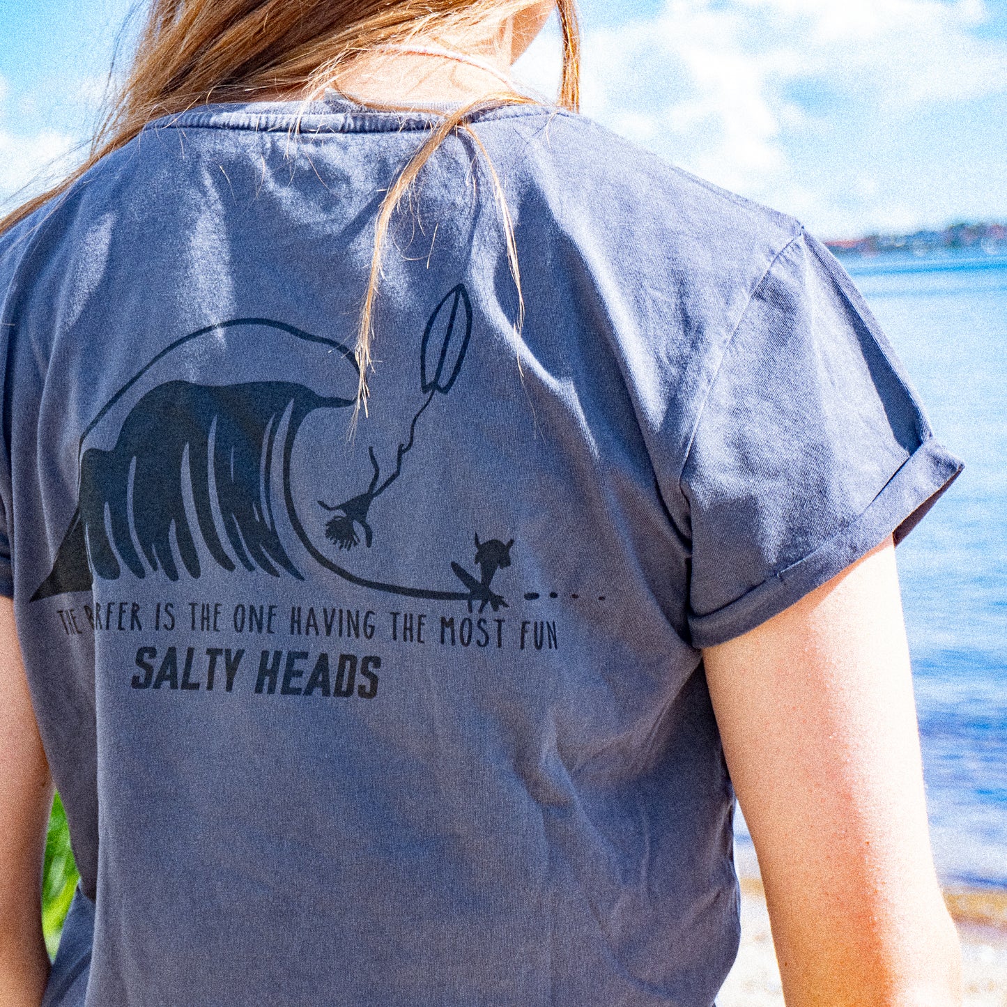 THE BEST SURFER IS THE ONE HAVING THE MOST FUN// washed Shirt (w) "grau"