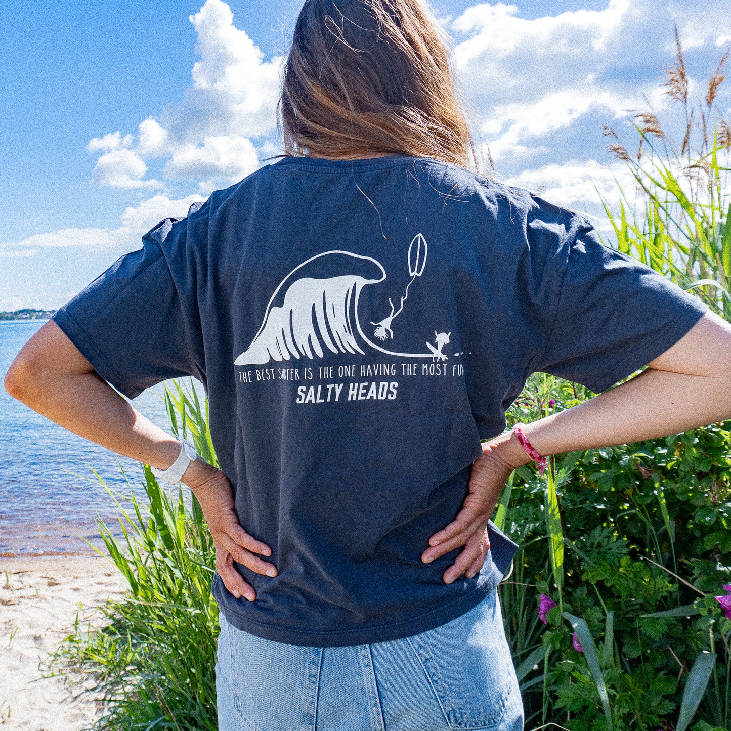 The best surfer is the one having the most fun // Shirt "grau/blau"