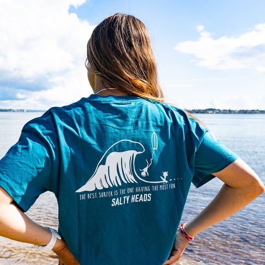 The best surfer is the one having the most fun // Shirt "petrol"