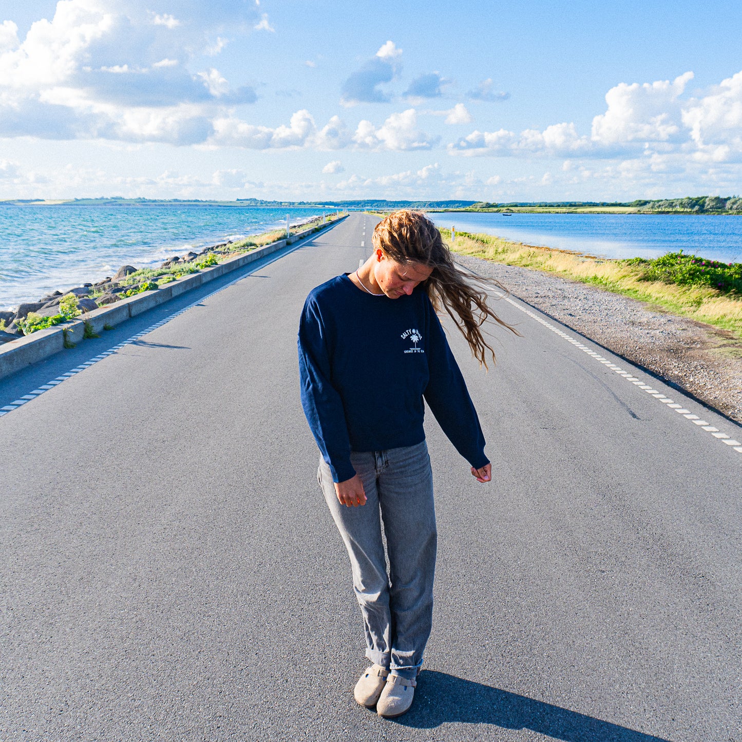 SOMEWHERE IN THE OCEAN// Sweater "MARINE BLAU"