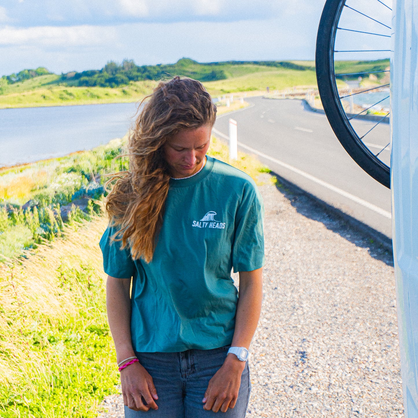 The best surfer is the one having the most fun // Shirt "grün"
