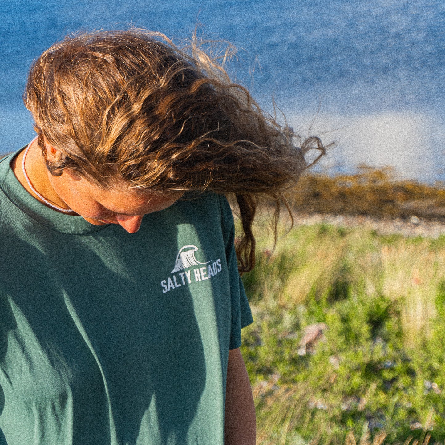 The best surfer is the one having the most fun // Shirt "grün"