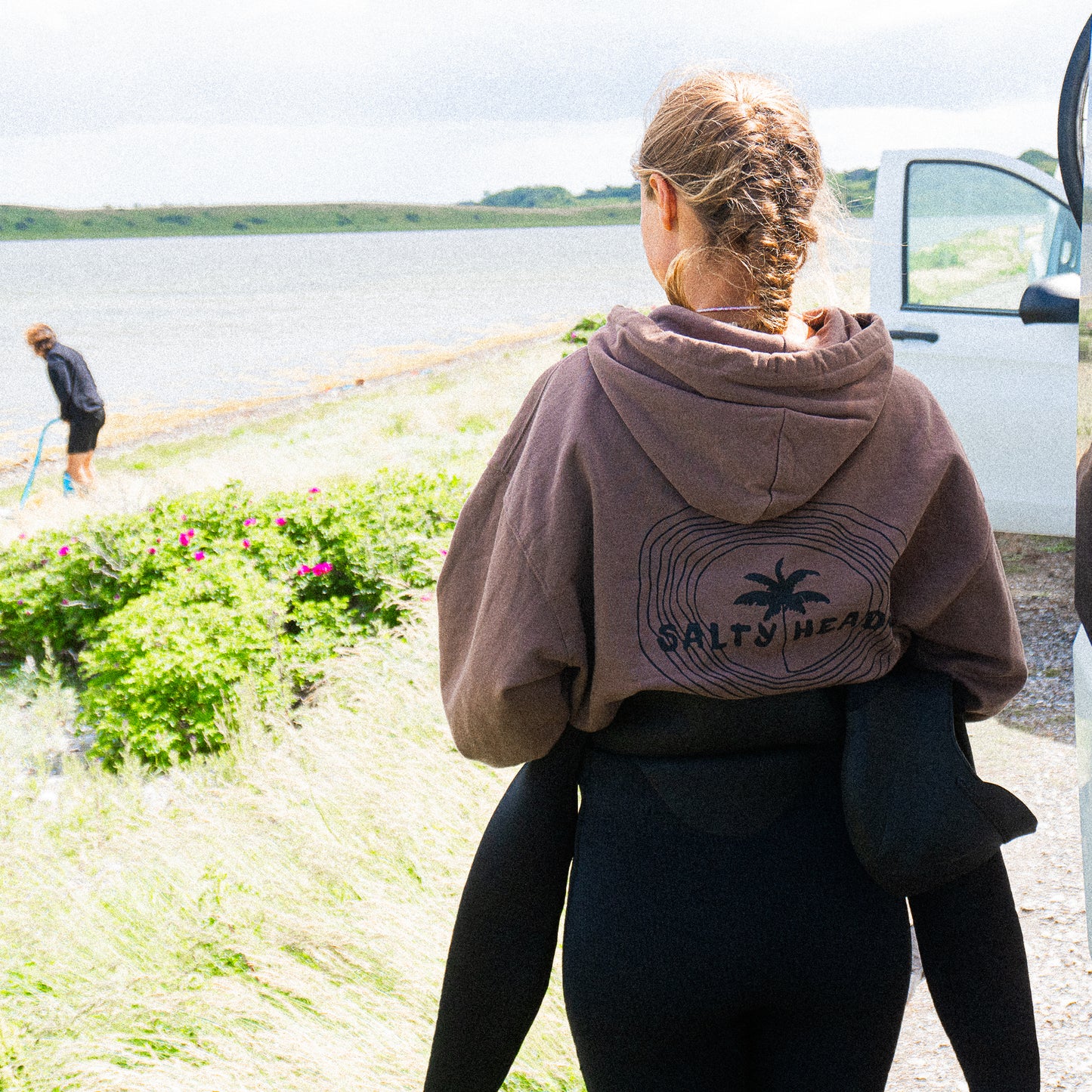 HAPPY WILD AND FREE // Hoodie "MARONE"
