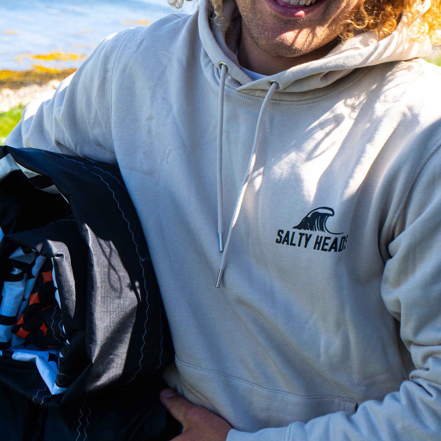 THE BEST SURFER IS THE ONE HAVING THE MOST FUN // Hoodie "beige"