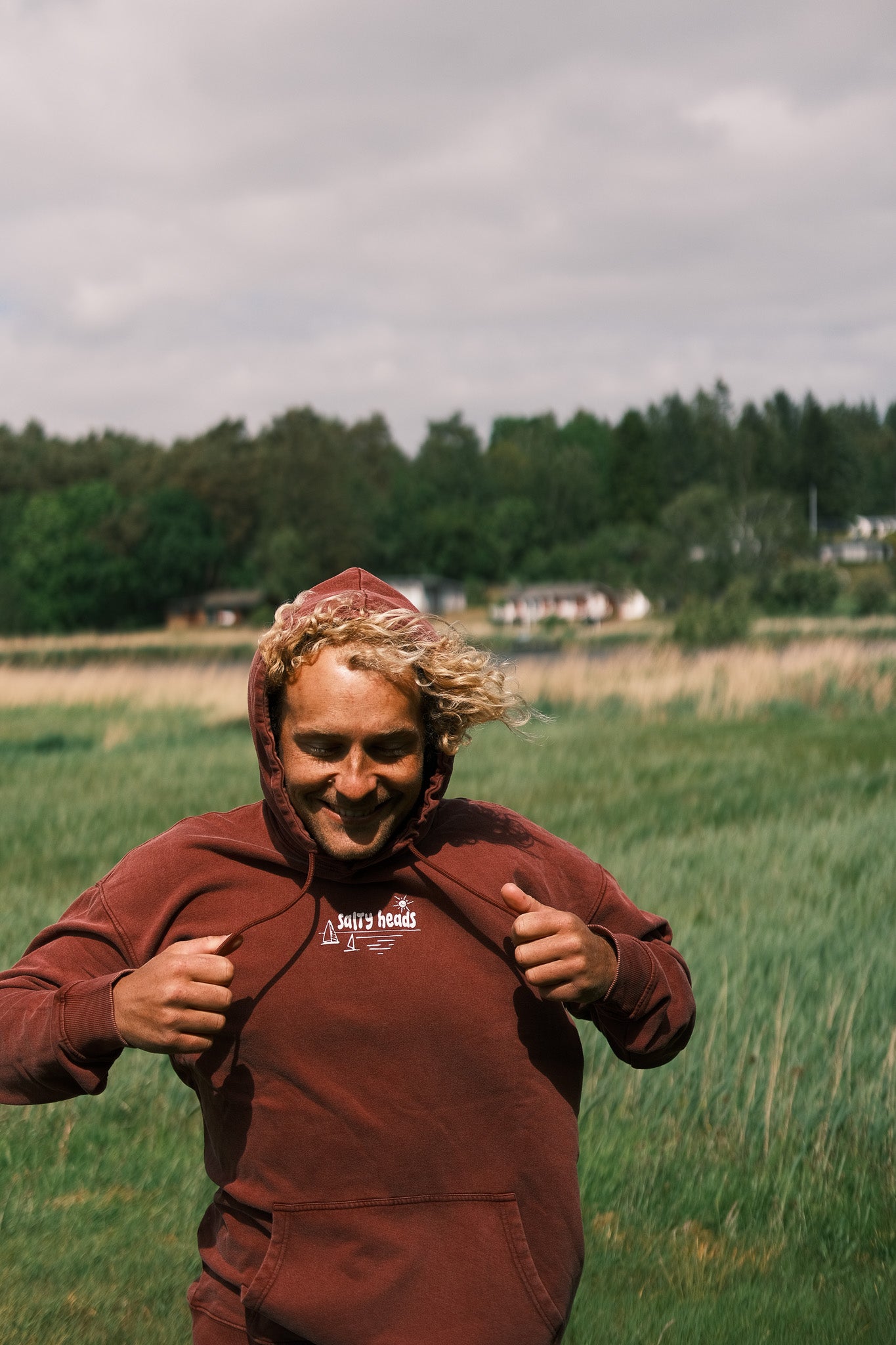Surf and Sail //  Hoodie "washed red"