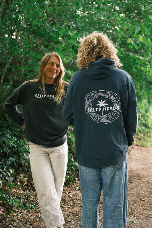 Happy wild and free // Washed Hoodie "blau, schwarz"